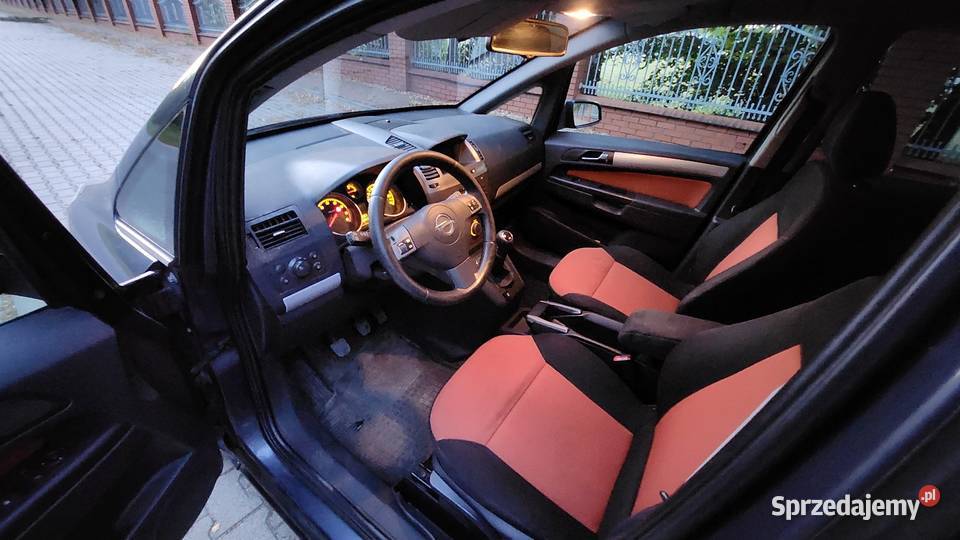 Opel Zafira B 2006 16 105 Benzyna LPG 7 osobowa Częstochowa