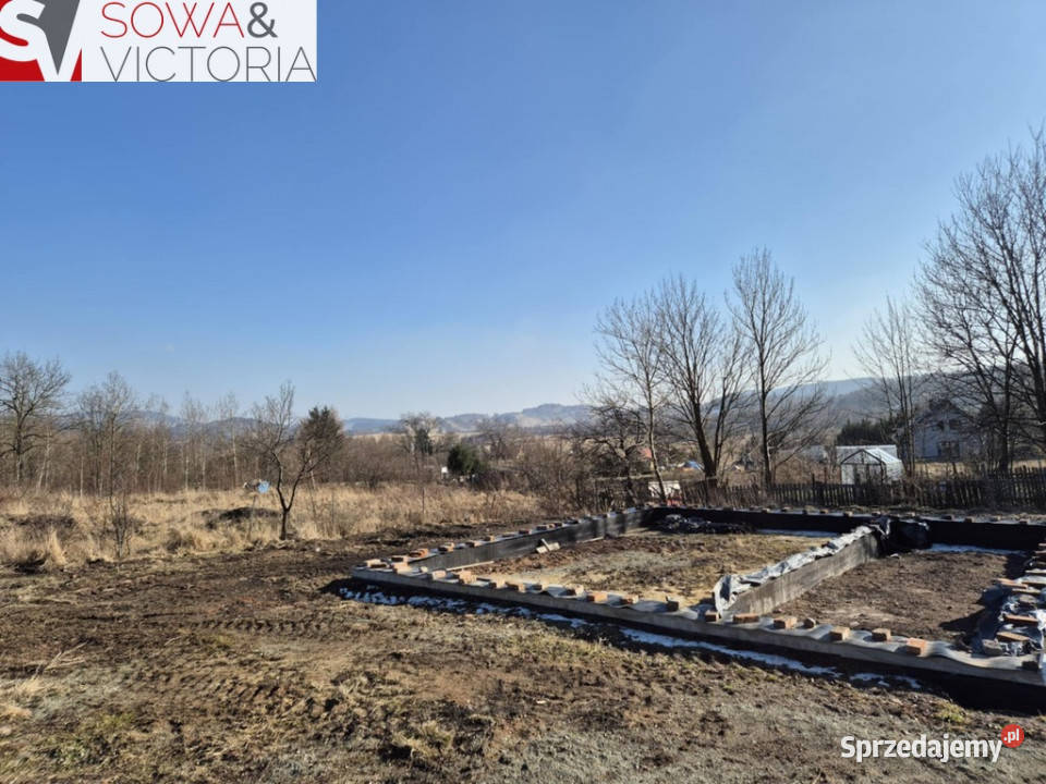 Działka z pozwoleniem na budowę i fundamentami Grzmiąca