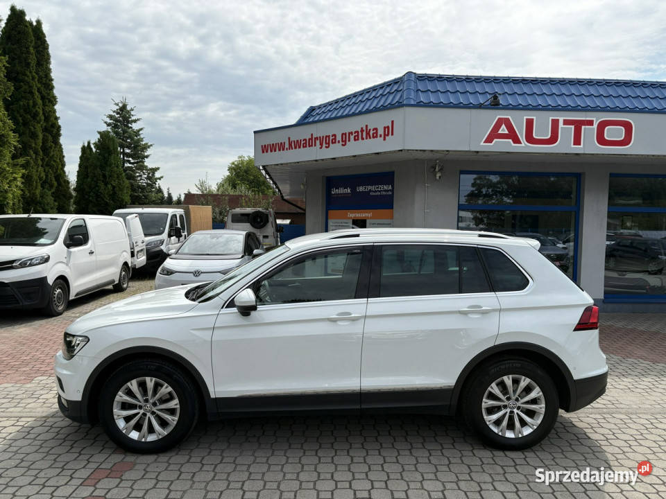 Volkswagen Tiguan 20 150 pełnym serwisie kurtyny powietrzne sprzedam