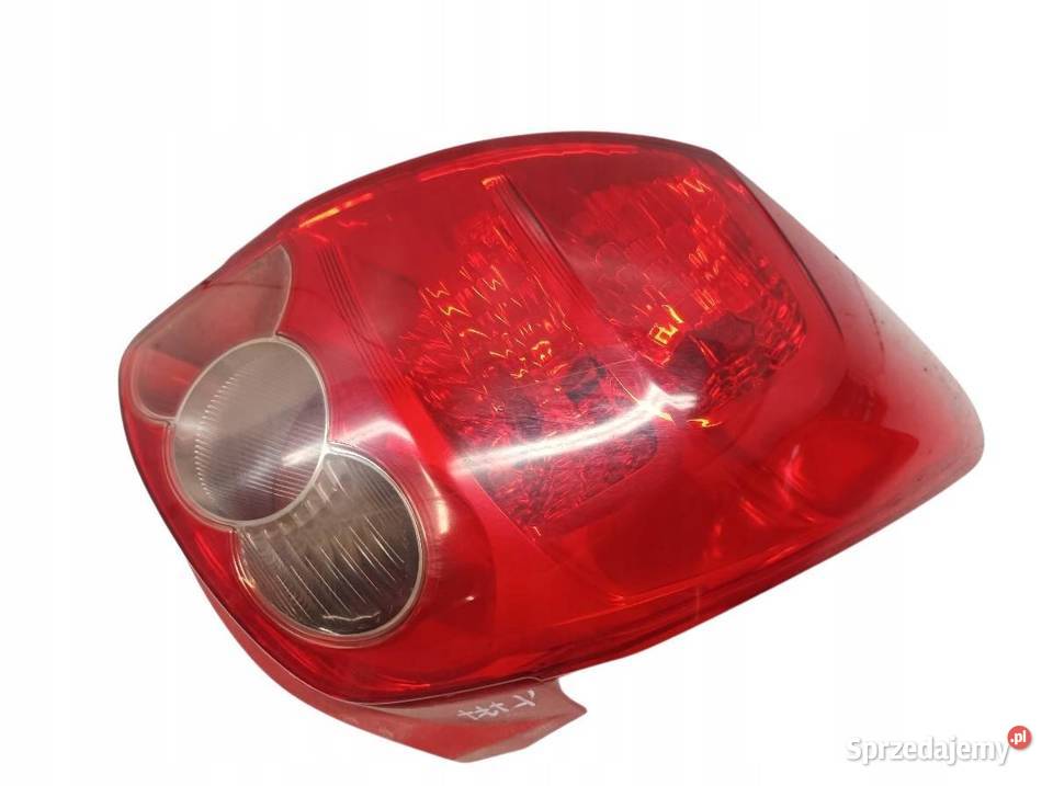 LAMPA TYŁ LEWA Toyota Auris I 20062012