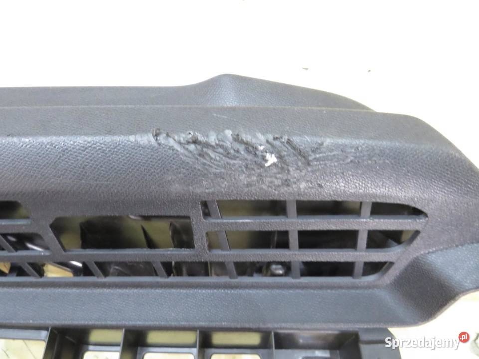 OSŁONA BOCZEK PODPORA PÓŁKI BAGAŻNIKA PRAWA sprzedam