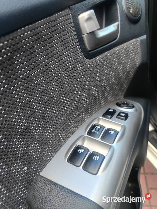 Kia Sportage 4WD USA 27 V6 175 Automat Bierawa