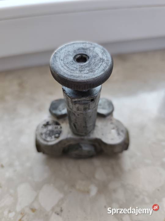 Pompa zasilająca paliwa do C360 i inne V2HF01M Garwolin