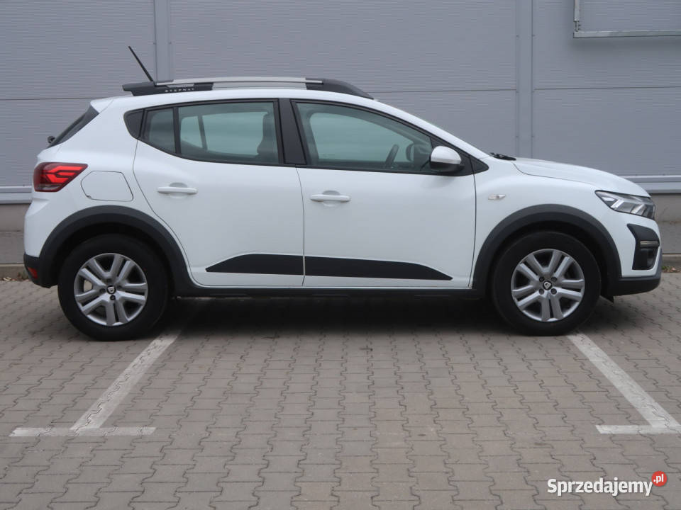 Dacia Sandero 10 TCe światła do jazdy dziennej