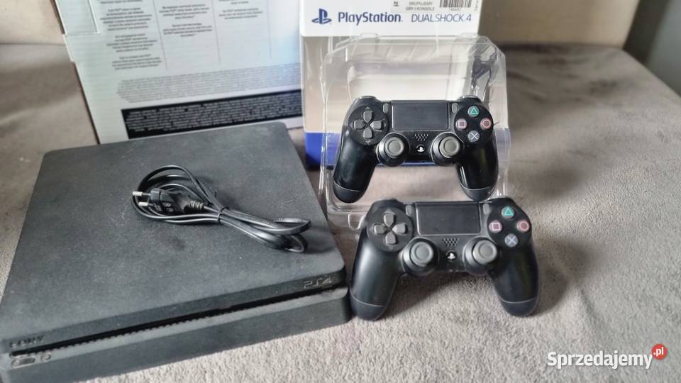 Konsola PlayStation 4 Emilia sprzedam