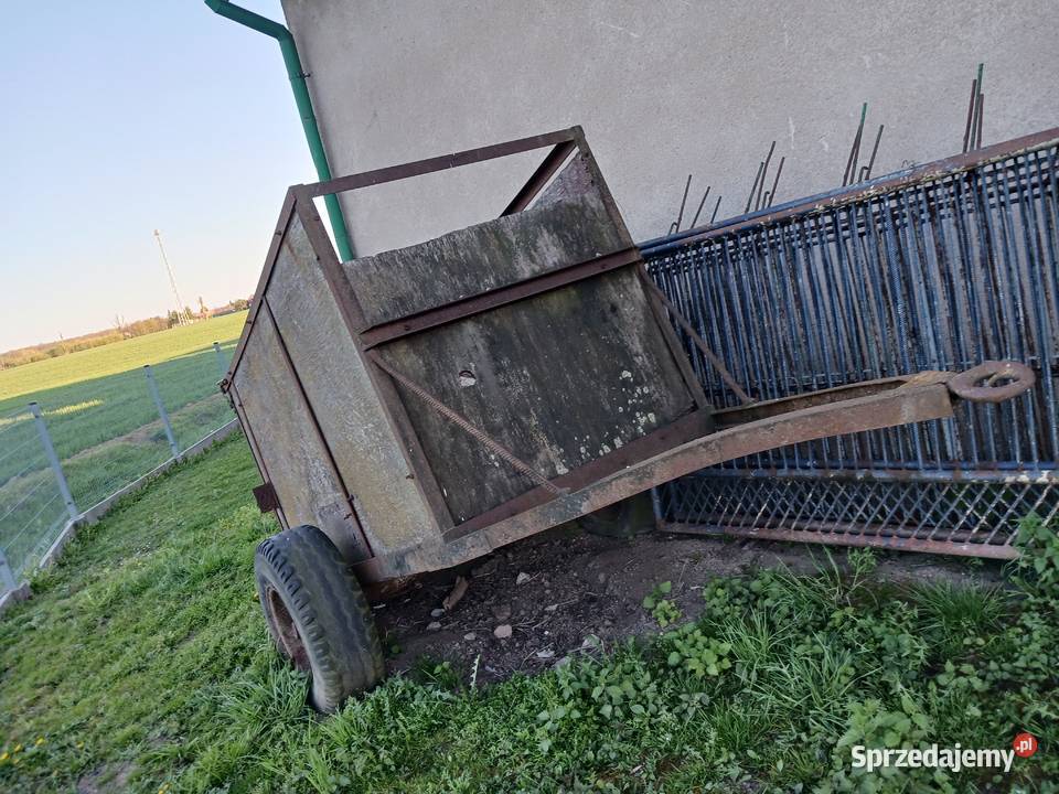 Przyczepa rolnicza jednoosiowa dwukołówka Chobot