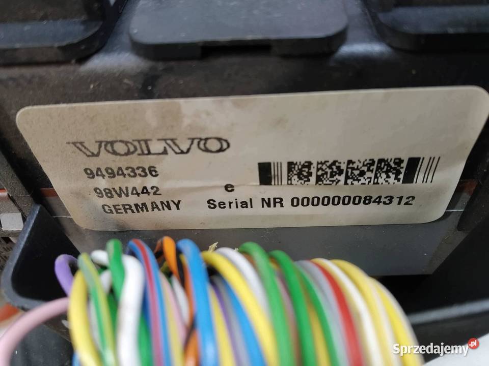 SKRZYNKA BSI 9441585 9494336 28 B 272 Volvo S80 Rok produkcji 1998
