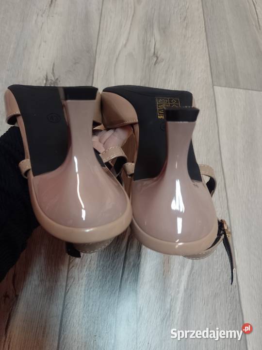 43 Beżowe czółenka wieczorowe z odkrytą piętą 28cm Kraków