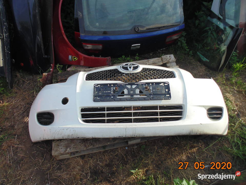 Zderzak przedni przód Toyota Yaris II 0609 biały