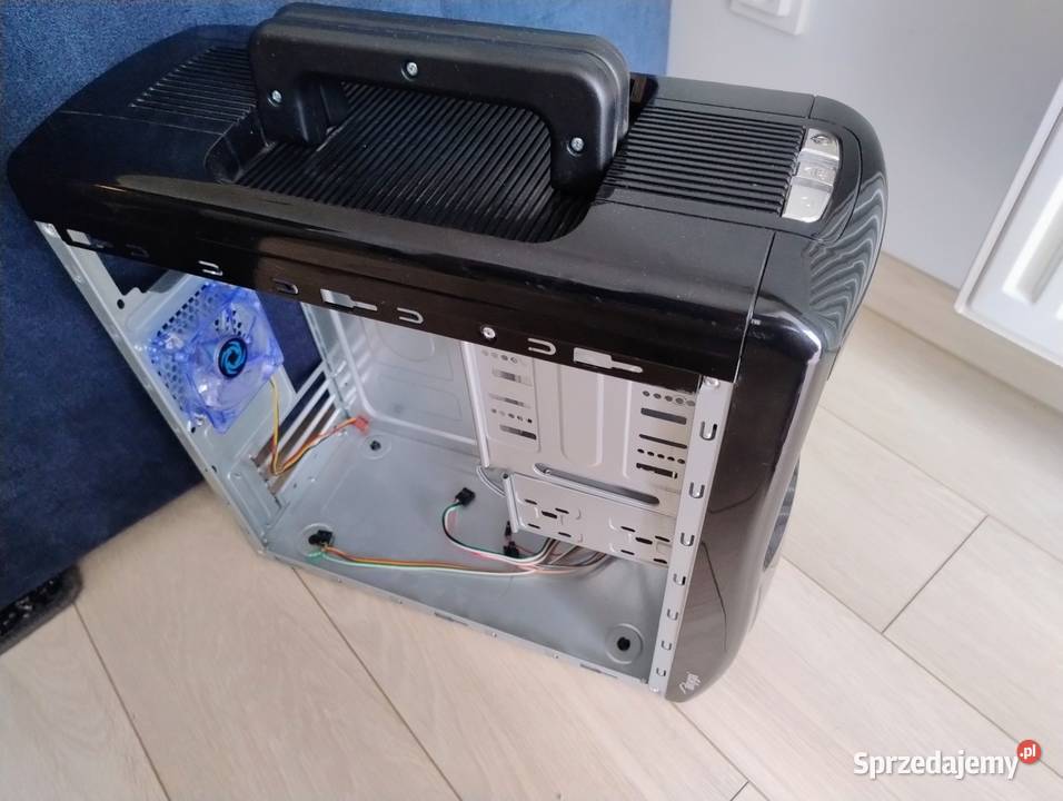 Obudowa mATX z rączką do przenoszenia Szczecin