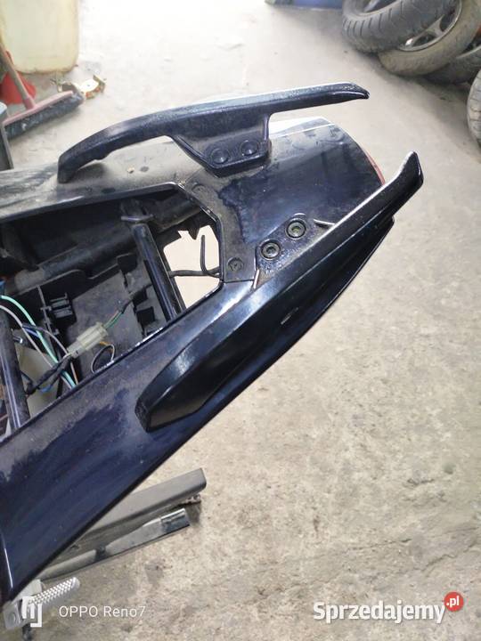 Daelim Roadwin 125 uchwyty pasażera tył łódzkie Łubno