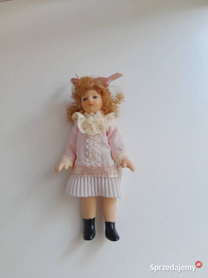 Piękna porcelanowa laleczka 112 lalki miniatury Bogatynia