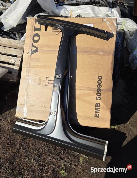 Próg słupek B prawy VW Touran III 20162024 2025