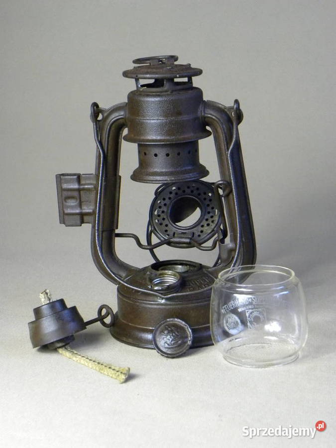 Wojskowa lampa naftowa Feuerhand 175 z uchwytem Legnica