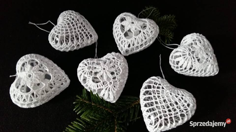 Szydełkowe serce bombka