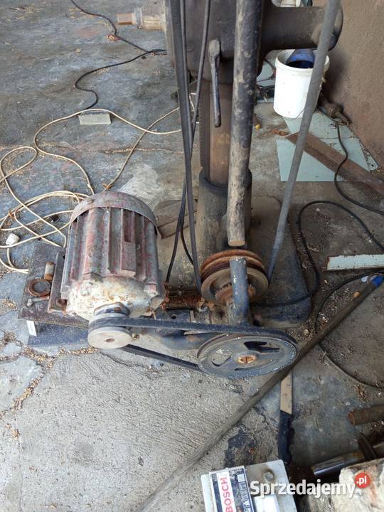 Duża wiertarka stojąca Brzeg