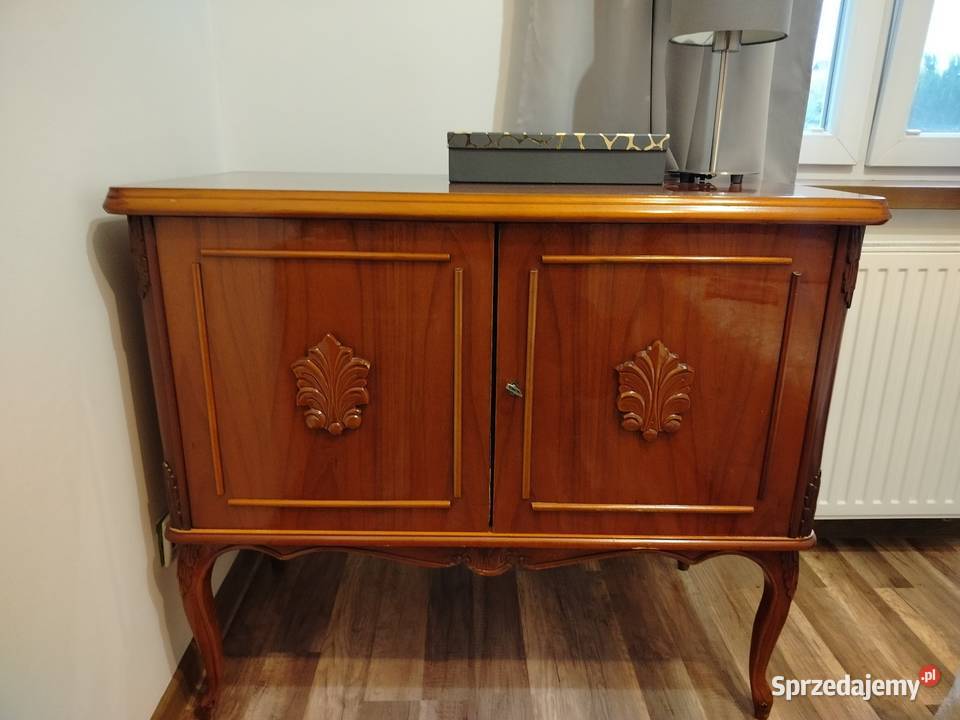 Piękna komoda w stylu Ludwikowskim stan