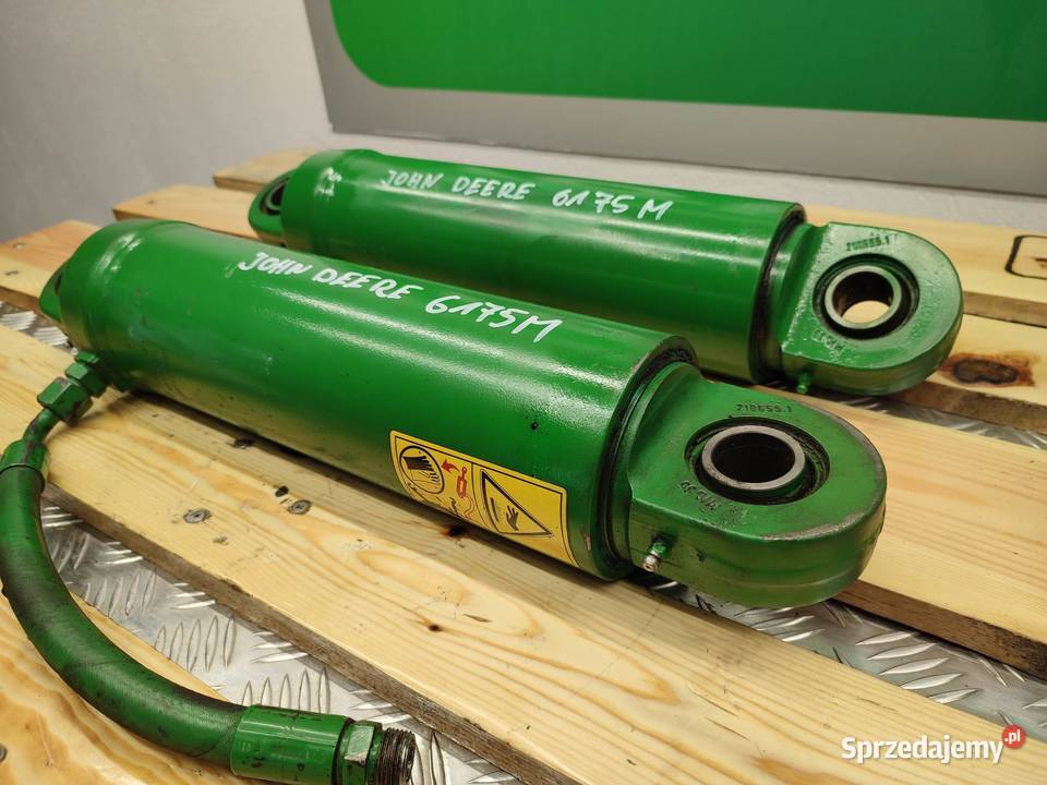 Siłownik hydrauliczny podnośnika John Deere sprzedam