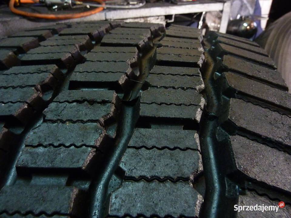 Opona używana ciężarowa 38565R225 WESTLAKE WTS1 Zaścianki