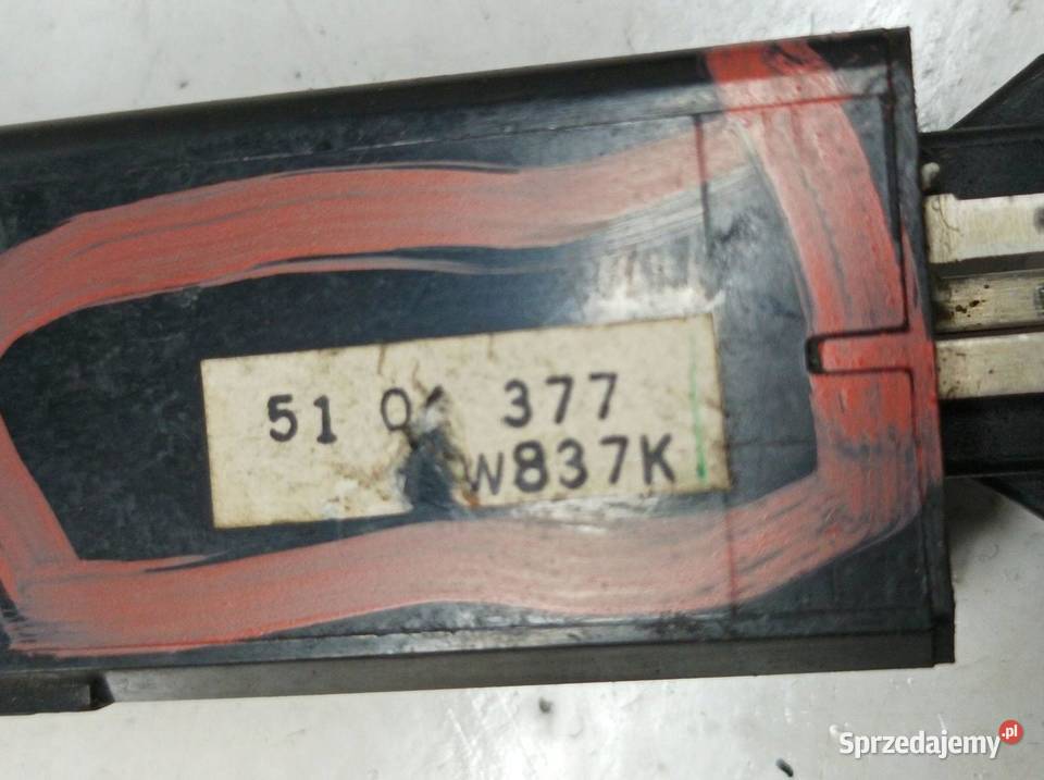 PRZEŁĄCZNIK FOTELA KPL 2 5104377 Saab 95 I