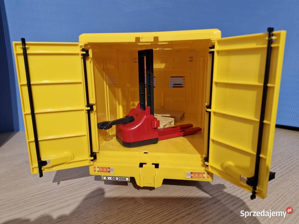 Bruder cieżarówka DHL Mercedes Sprinter Trojany