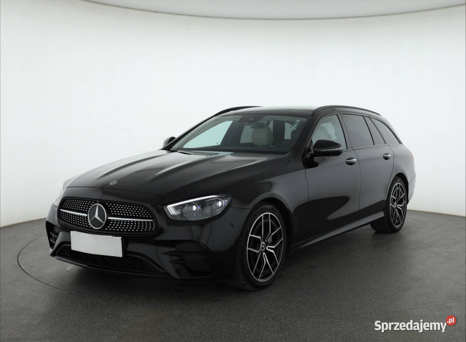 Mercedes E E 220 d 4MATIC mazowieckie