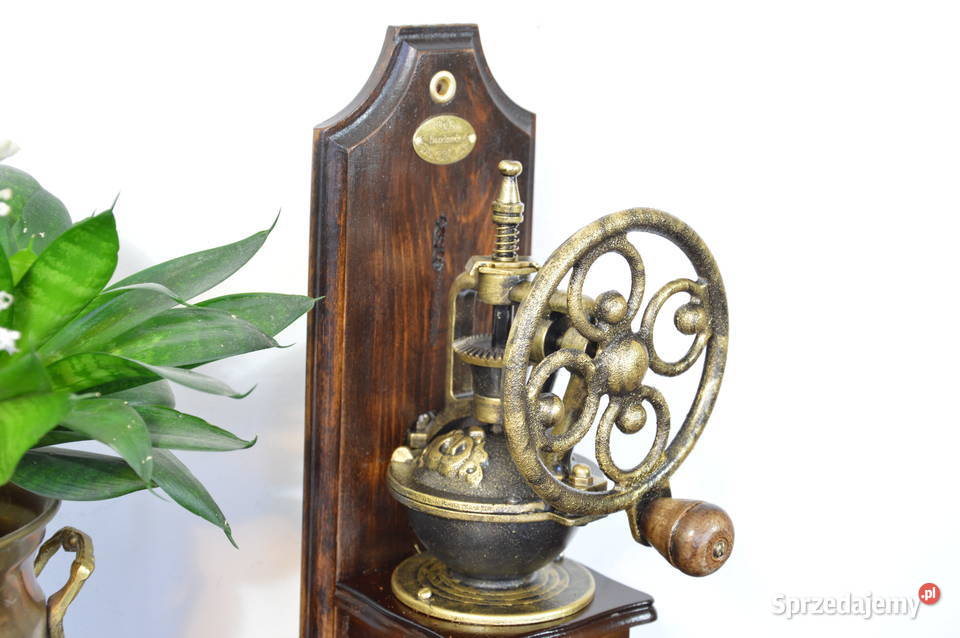 drewniany MŁYNEK do kawy żeliwny z kołem Jastrzębie-Zdrój