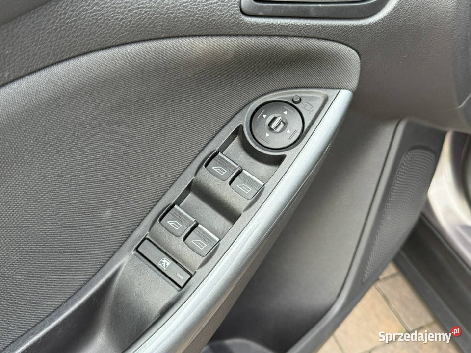 Ford Focus 12r 10 benzyna bezwypadkowy bogata gniazdo SD Focus Konradów