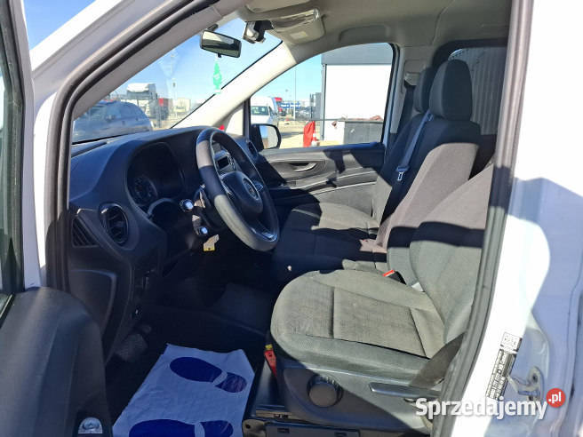 MERCEDESBENZ VITO 2020 195000 ccm 136 mazowieckie