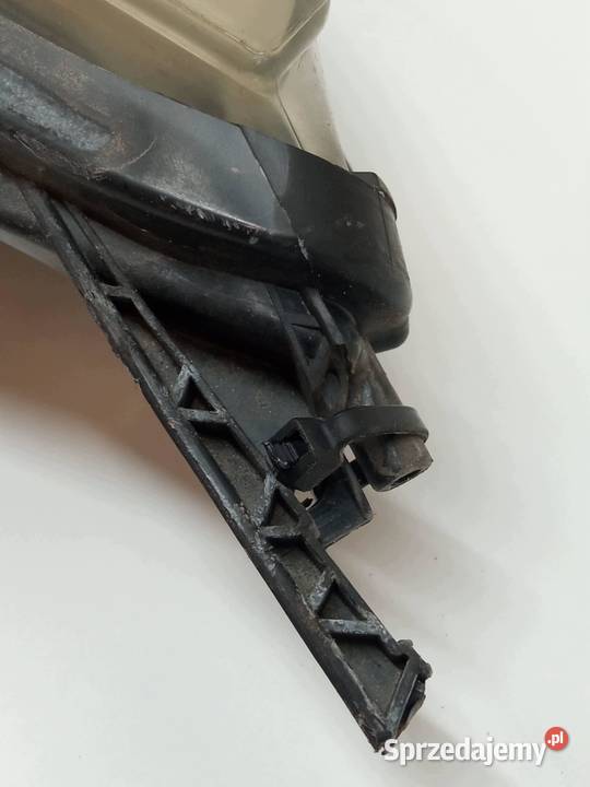 LAMPA PRZÓD PRAWA EUROPA H7 13226783 Opel