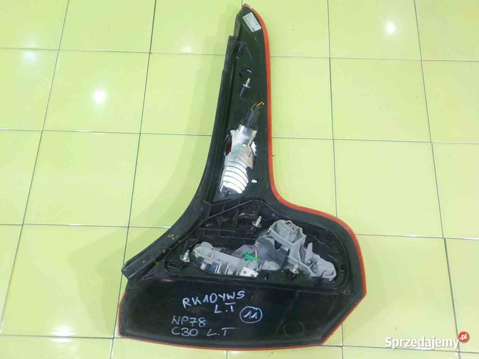 VOLVO C30 LIFT 16 D 10r 3D lampa lewa tyl Suków