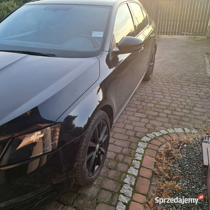 Zadbana skoda octavia 3 lifcie aluminiowe felgi sprzedam