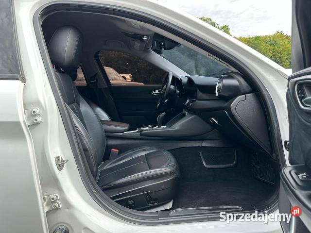 ALFA ROMEO GIULIA produkcji 2020 z USA Rok produkcji 2020 Warszawa