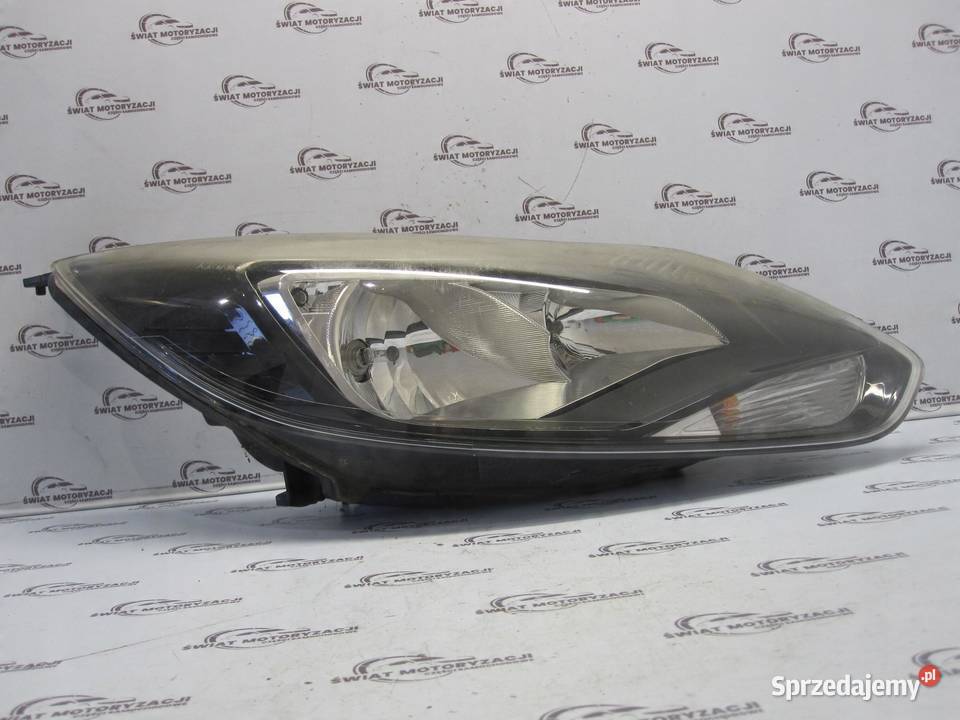 FORD FOCUS MK3 III lampa prawa przód osobowe