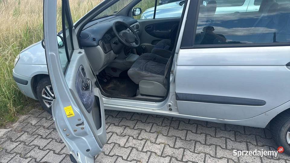 pilna sprzedaż Renault Scenic 2000r do naprawy sprzedam