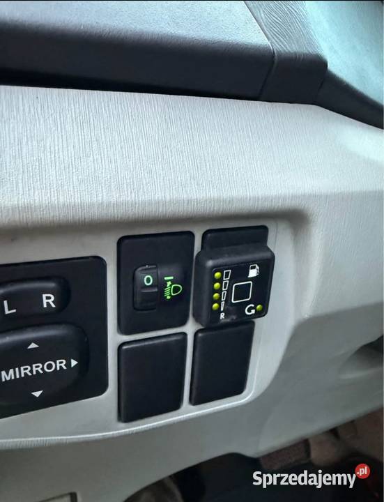 Toyota Prius 2010 z LPG 1800cm3 mazowieckie Warszawa