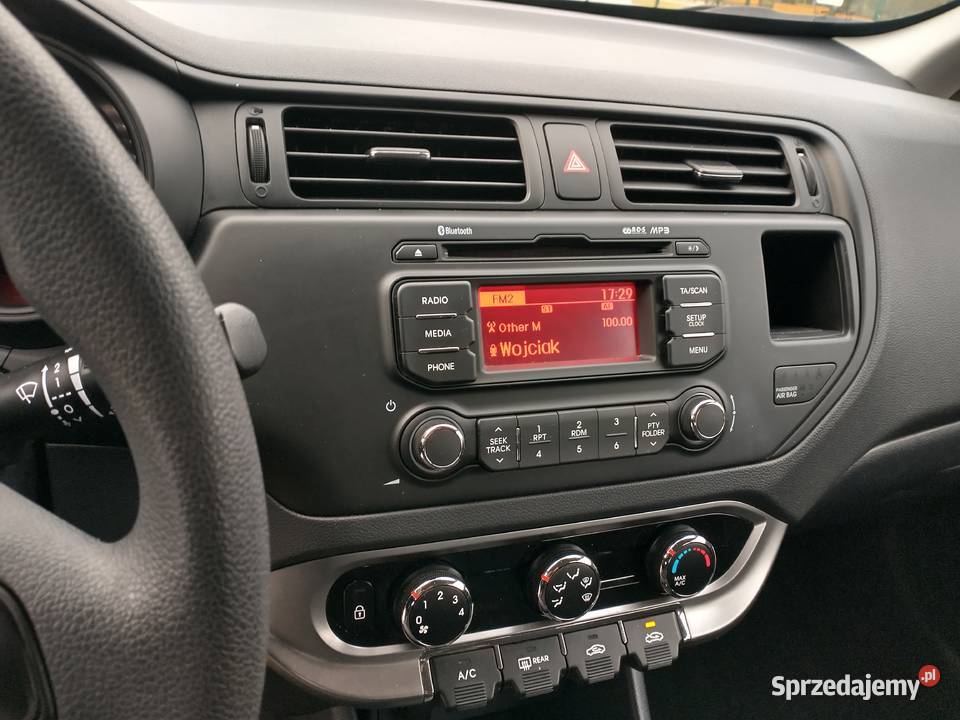 Kia Rio 12 benzyna niski przebieg 27533 nowy