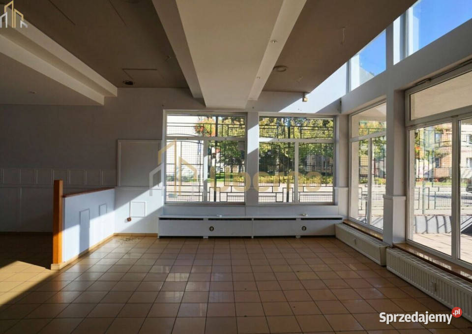 Lokal z witrynami z poziomu Goleniów Centrum Lokale użytkowe zachodniopomorskie sprzedam