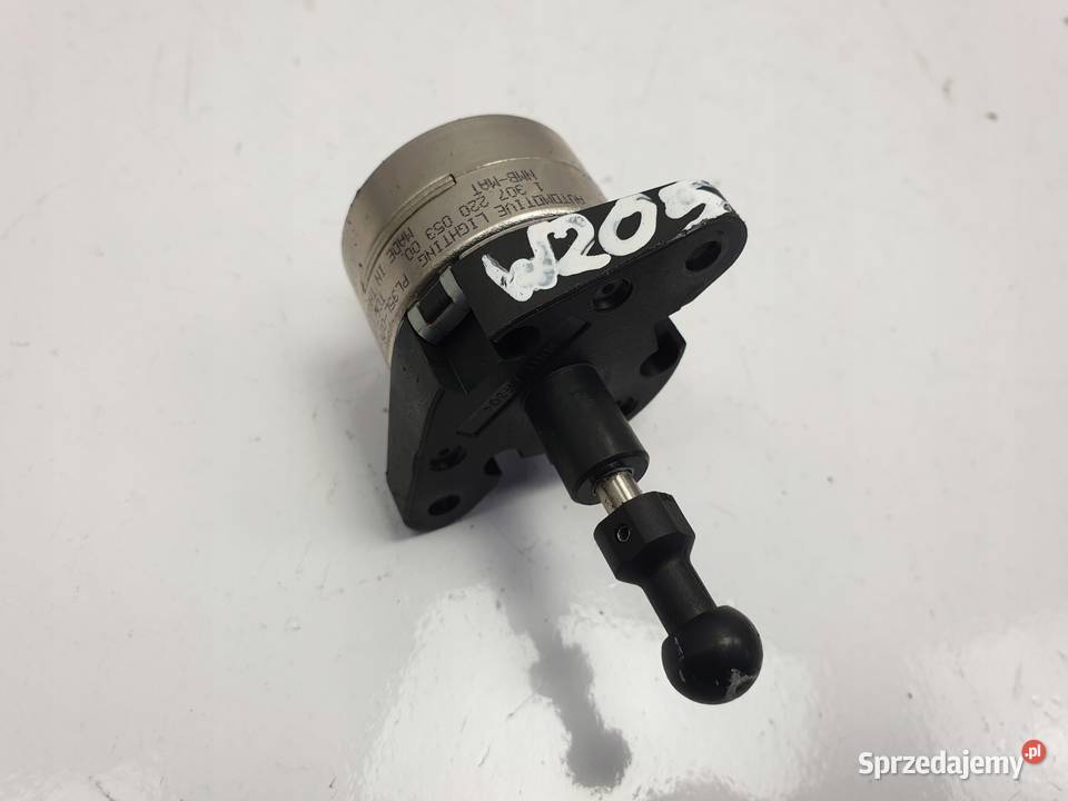 Mercedes A205 W205 SILNICZEK REGULACJI LAMPY Rudka sprzedam