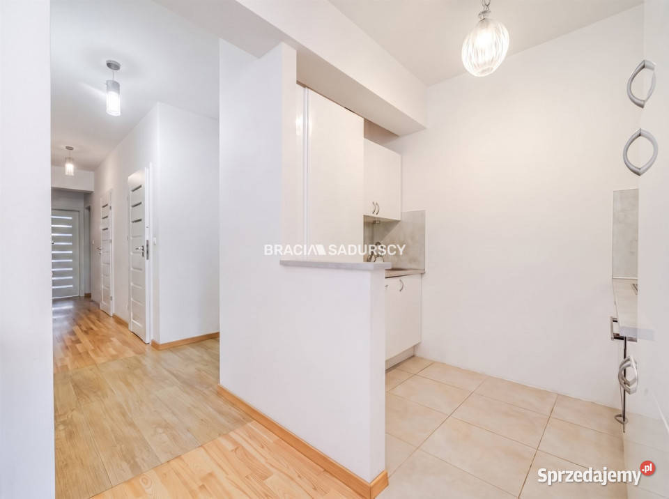 Mieszkanie Kraków Zdunów 6694m2 4pokojowe