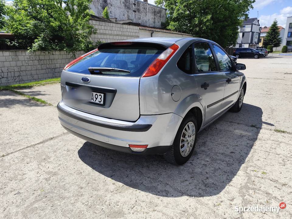 Ford Focus 16 benz230 srebrny Łuków