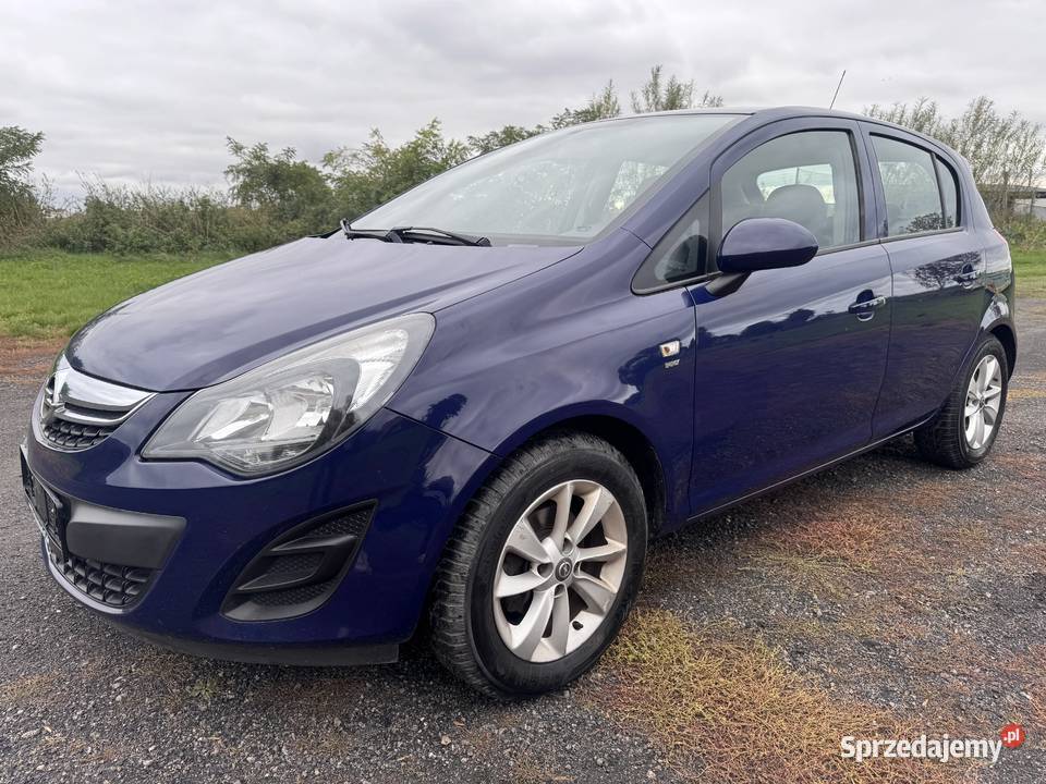 Opel Corsa D 12 benzyna bogate wyposażenie Żnin sprzedam