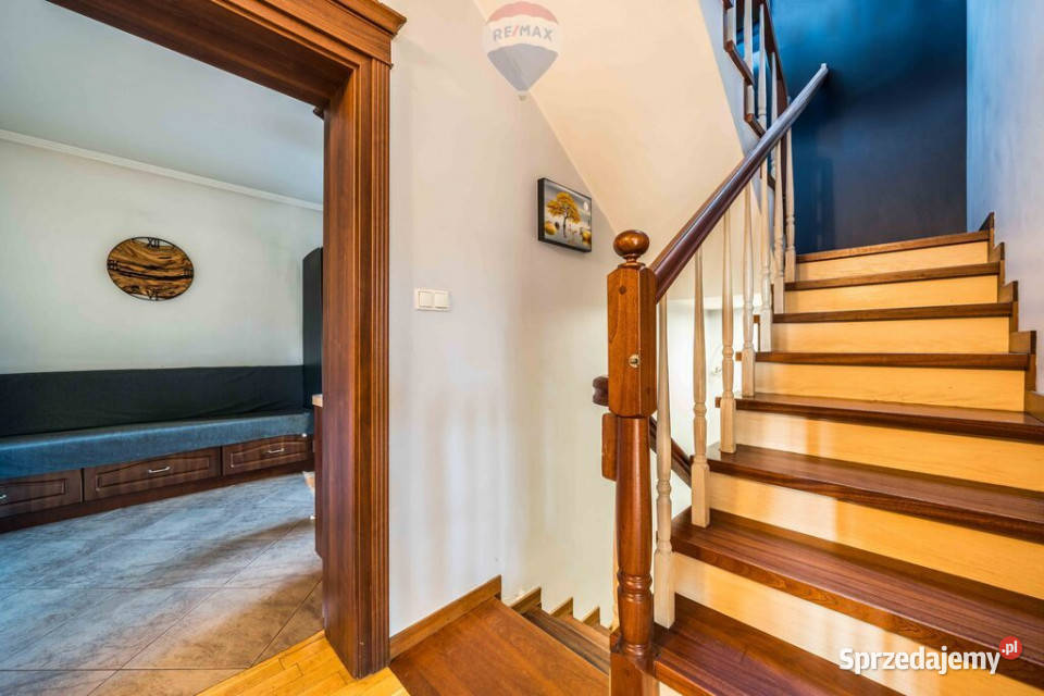 Dom 163 m na narożnej działce Puszczykowo taras