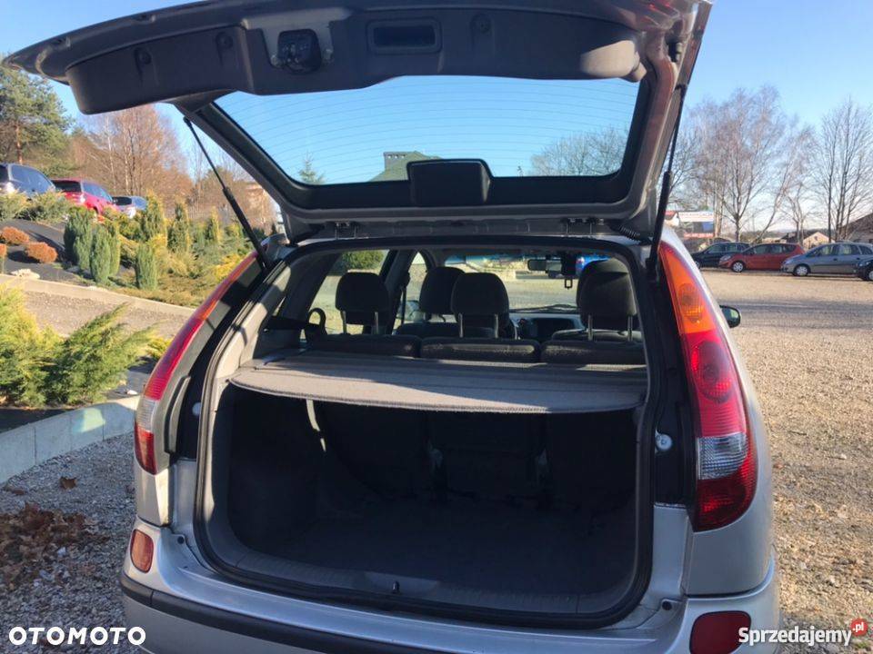 Nissan Almera Tino 18 zadbane wnętrze Chrzanów