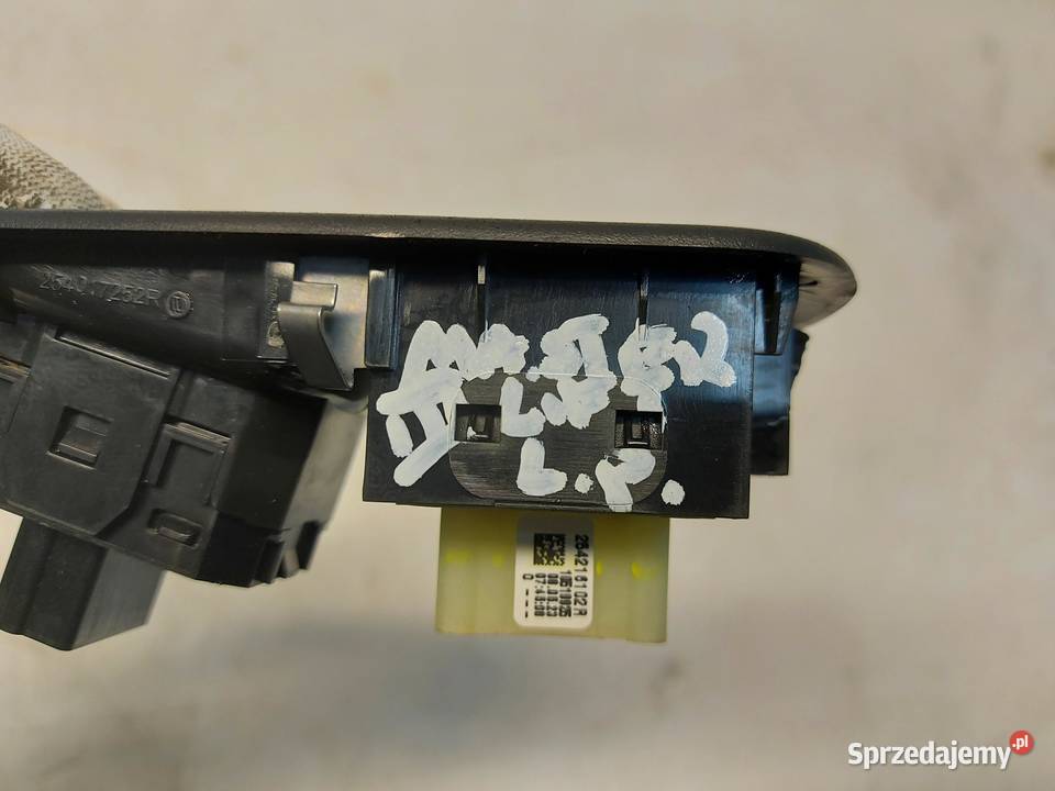 Renault Master III panel przełącznik szyb