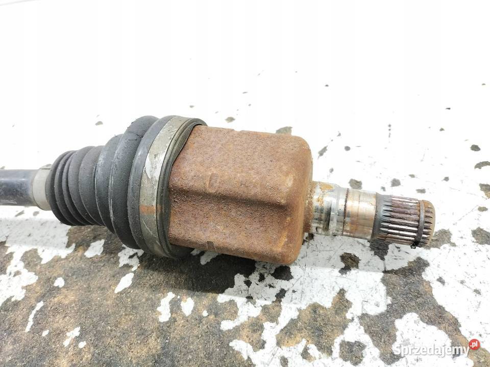 PÓŁOŚ LEWY PRZÓD 18 TSI USA 561407271AA VW Motoryzacja