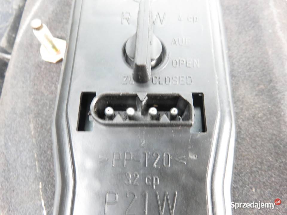 LAMPA PRAWA TYLNA BMW 5 Touring E39 8371324