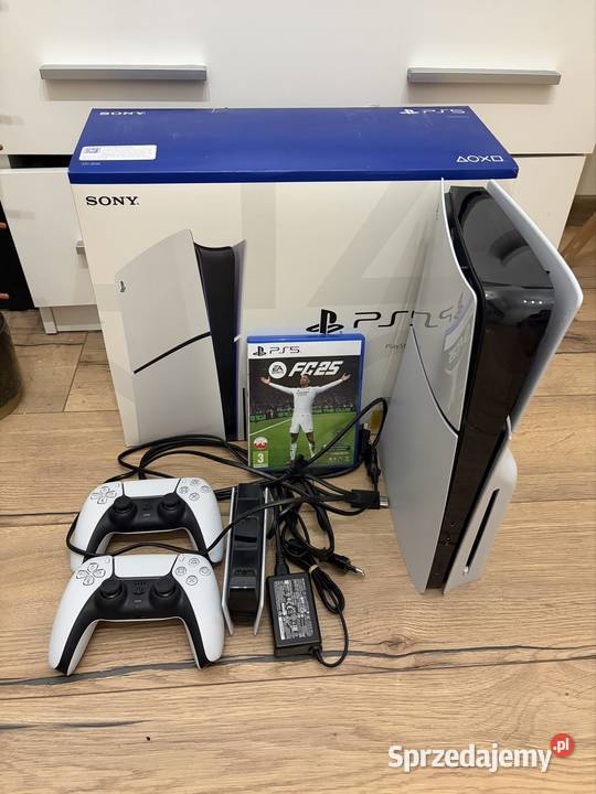 Konsola PlayStation 5 1TB 2 pady ładowarka w Bolszewo
