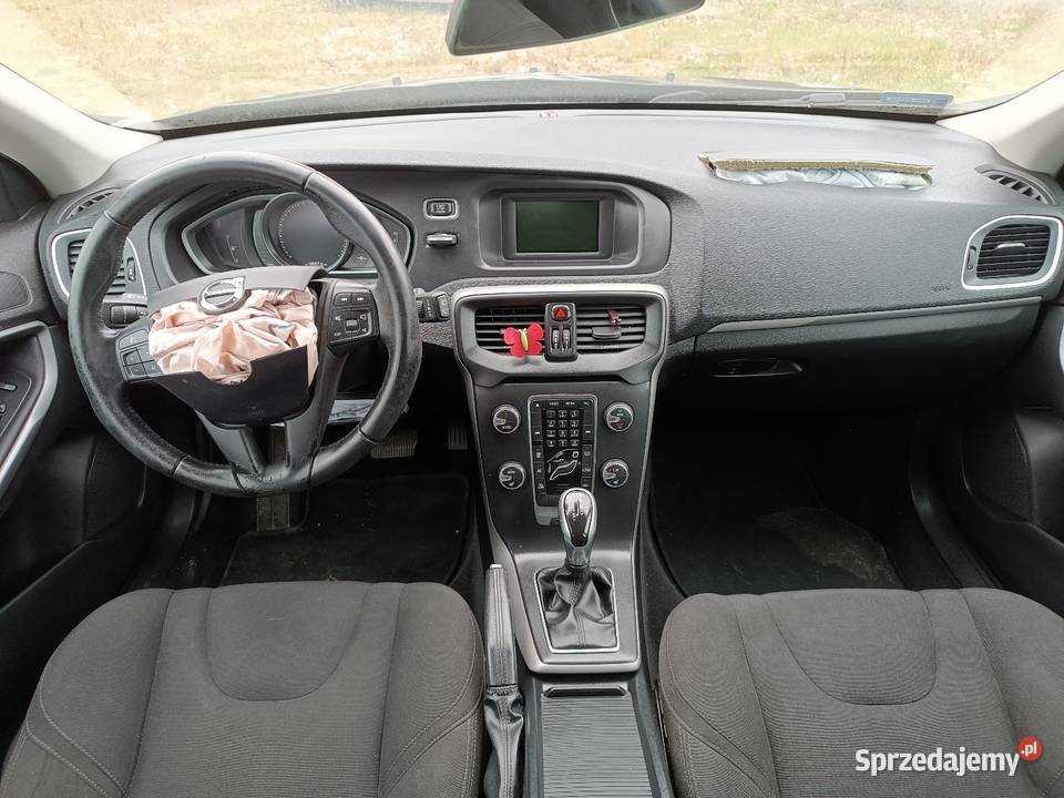 VOLVO V40 2016r 20D 120 109 Płońsk