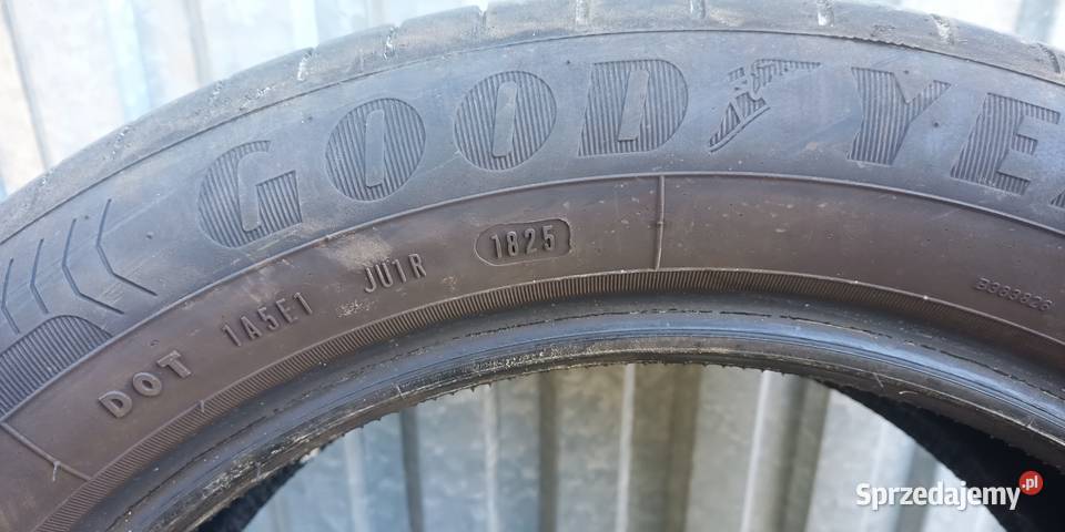 Opony letnie Goodyear 20555R17